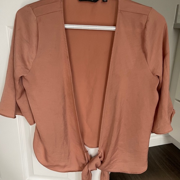 Pink open silk blouse, with ties in front - Picture 3 of 4